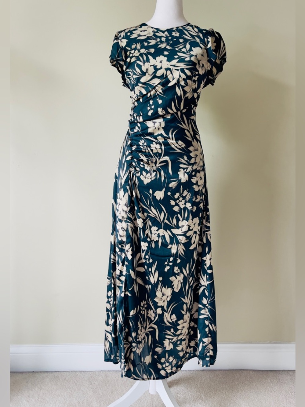 Petal & Pup Lisbeth Floral Cap Sleeve Satin Teal Floral Print Midi Dress NWOT - Picture 5 of 10